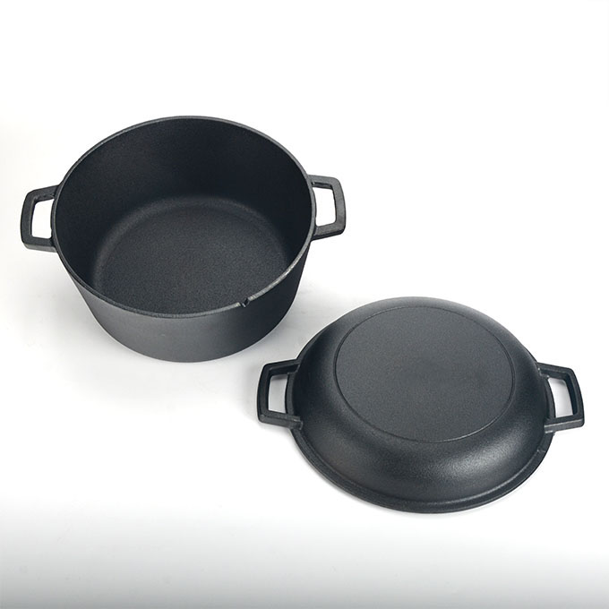 Gietijzeren dubbele braadpan met koekenpandeksel