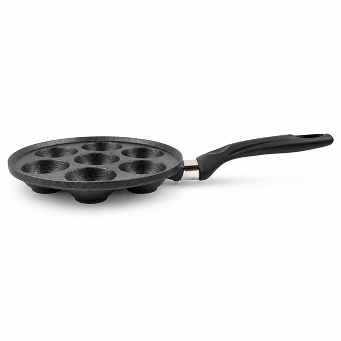 Gietijzeren pan met 7 gaten