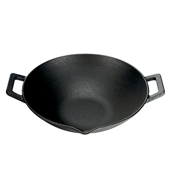 Gietijzeren wok met schenktuiten